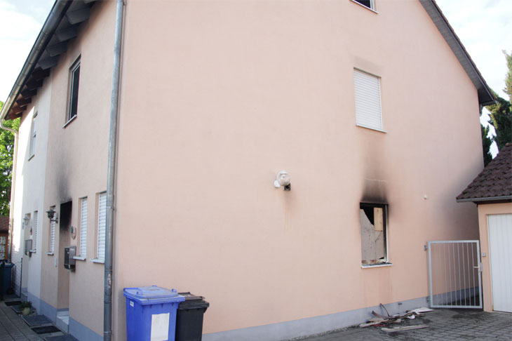Wohnungsbrand: Feuerwehr muss nochmals löschen